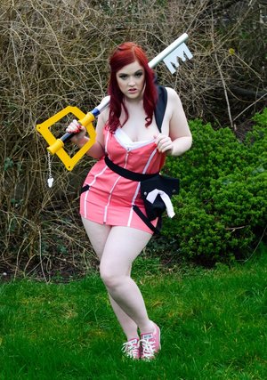 18 year old girl Amber nudes the cum from her bf's cock after they screw